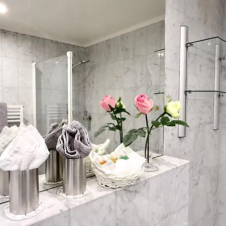 Boutique Hotel Villa Am See (Adults Only)-2